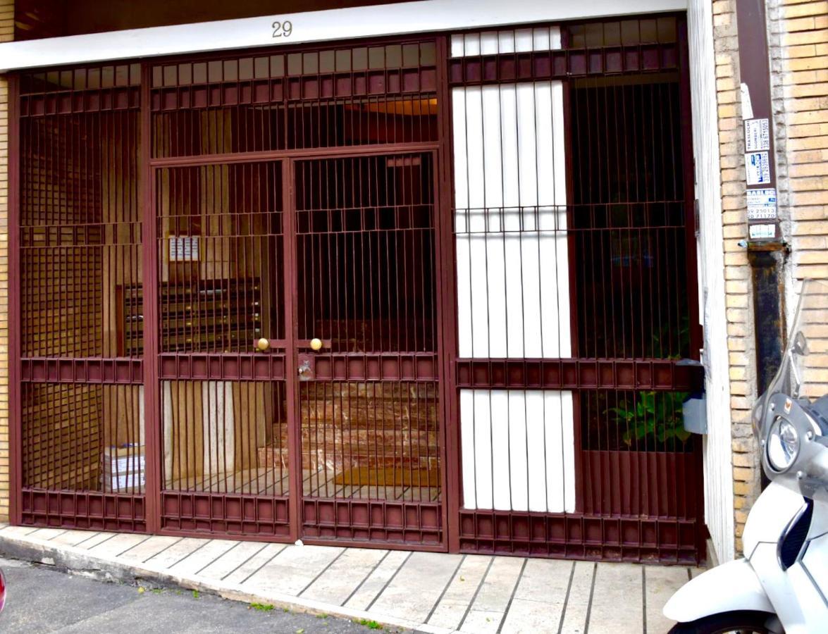 Domus Claudia — Foto 1